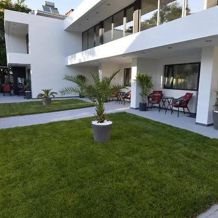 בית הארחה Caelia